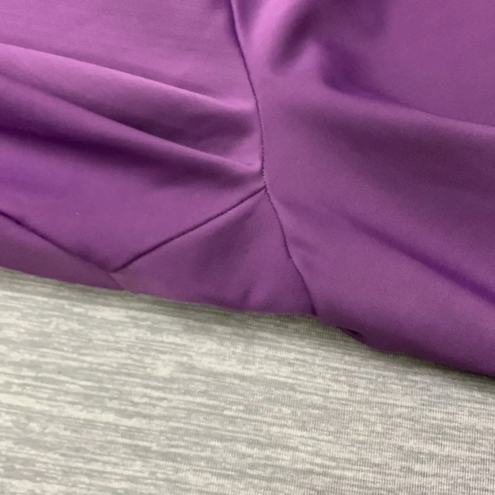 3/$20✨Under Armour Athletic Capri Leggings - Picture 8 of 8